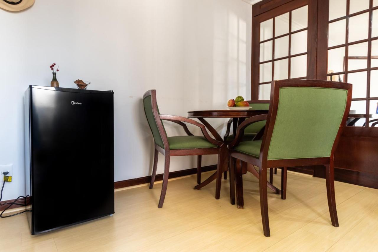 Flat Vilaboim Higienopolis Com Banheira Apartment São Paulo Luaran gambar